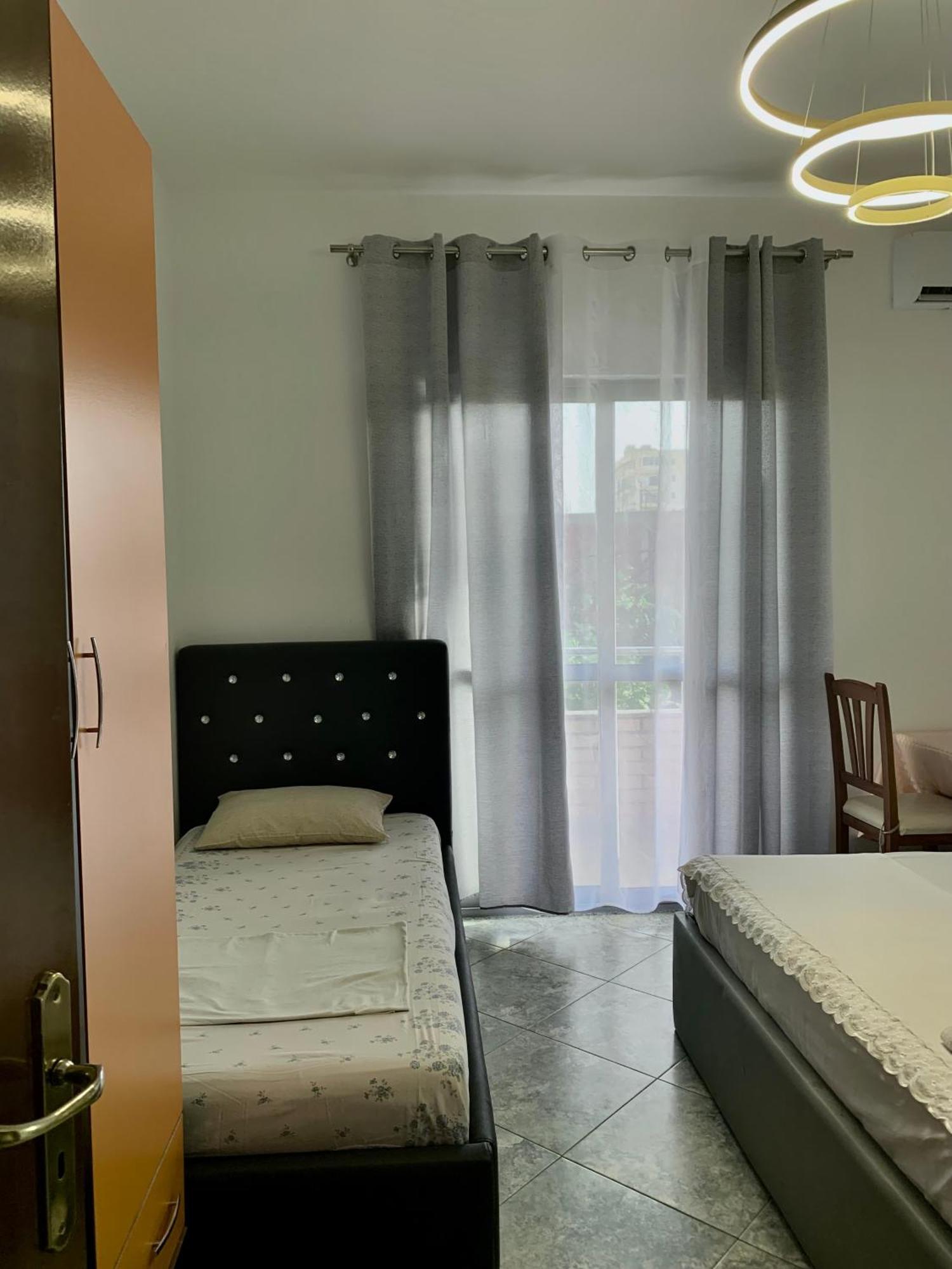 Serenade Beach Дуррес Экстерьер фото