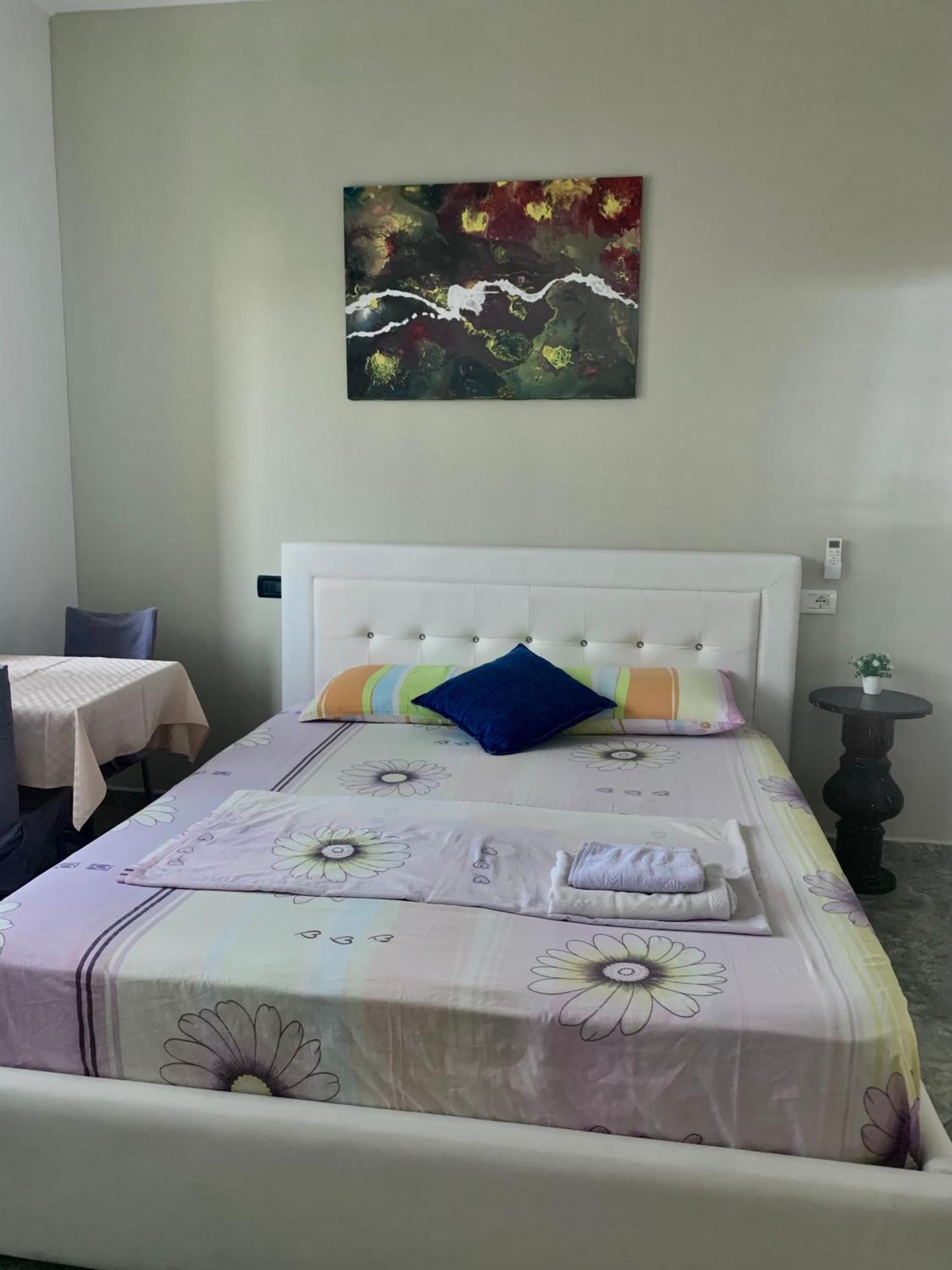 Serenade Beach Дуррес Экстерьер фото